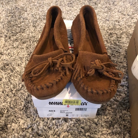 Minnetonka Kilty Dusty Brown-Size 8 - Picture 6 of 6